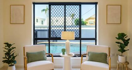 Sandy Feet Retreat in Warana