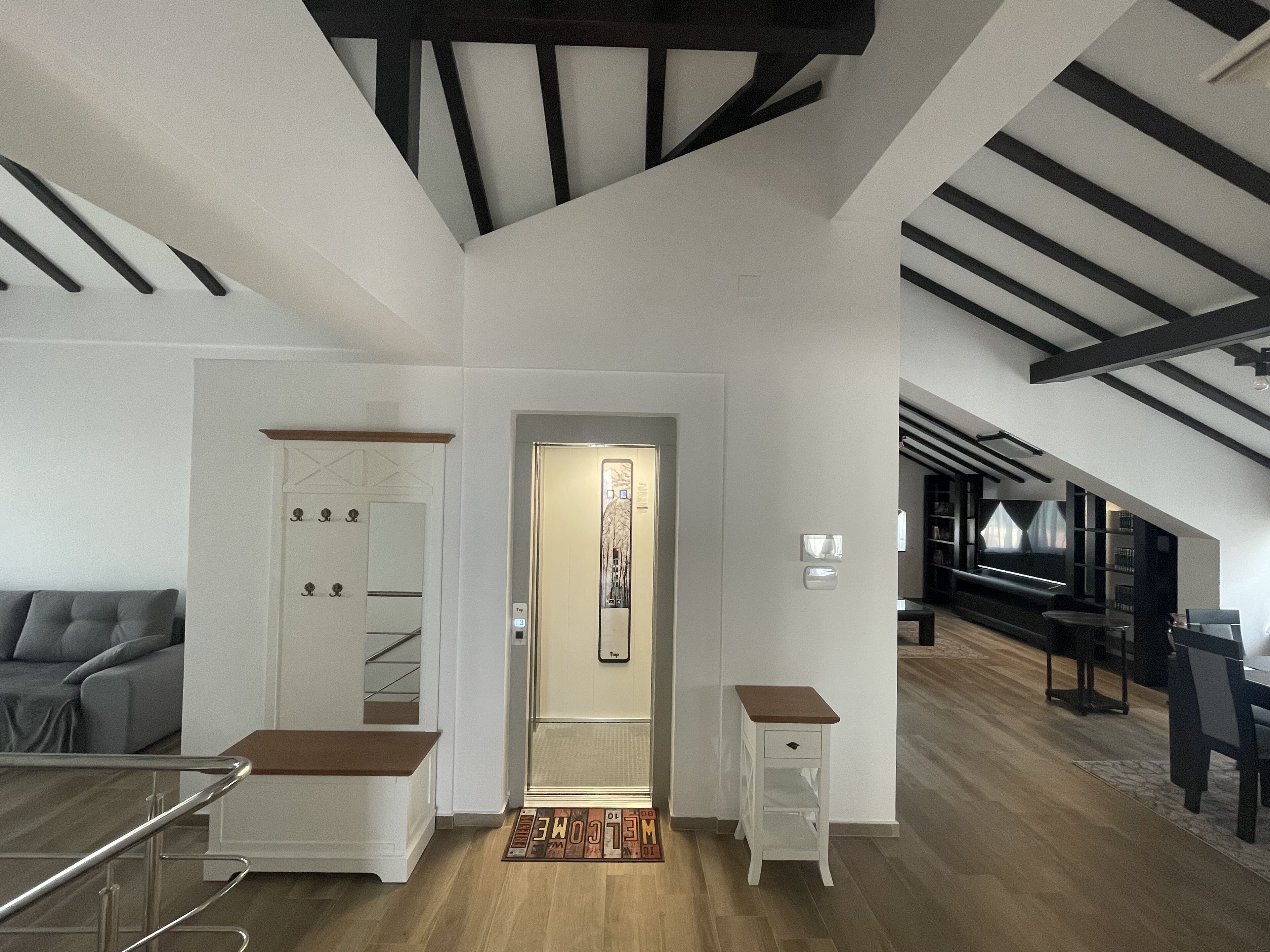 頂樓客房 | 筆電工作空間、熨斗/熨衣板、免費無線上網、床單