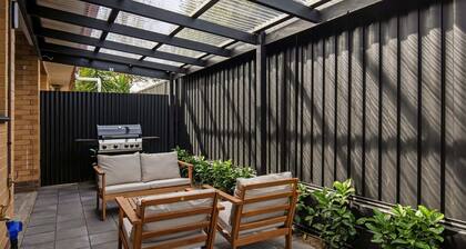 Frankie's Retreat Henley Beach