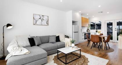 Frankie's Retreat Henley Beach