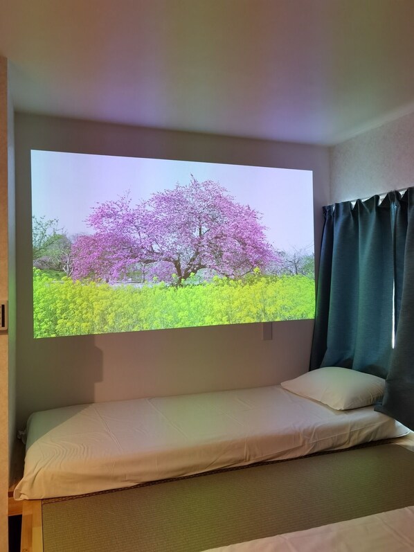 1 bedroom, desk, free WiFi, bed sheets
