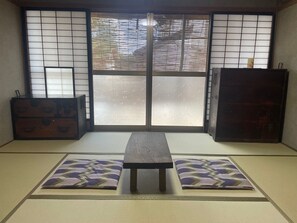 Interior - Southern end of Hakuba Valley Right in the middle of Hakuba Village and Azumino City Skiing mount / Omachi Nagano (Omachi)