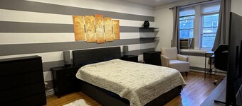 Two Large Cozy Bedroom Condominium that is 20 mins train ride to Manhattan
