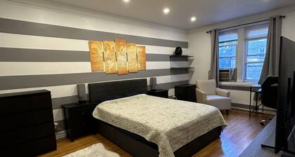 Two Large Cozy Bedroom Condominium that is 20 mins train ride to Manhattan