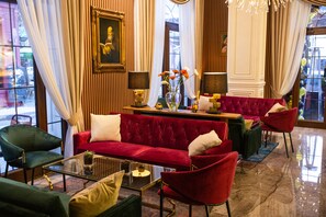 Sala de estar en el lobby