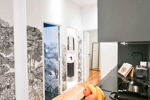 Interior - Le Marais Pl de la Bastille 3BD 3BTH for 10 guests (Paris)