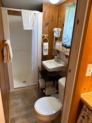 Hair dryer - Isleview Cottage 2 - Detached, dog friendly! (Trenton)
