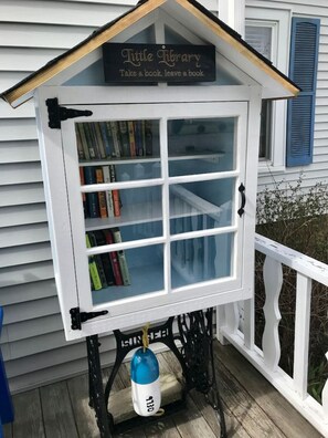 Property grounds - Isleview Cottage 5 - 2 min to Mount Desert Isle! (Trenton)