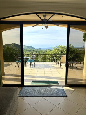 Interior - Seaside Serenity; 2b/2b with Panoramic Terrace (Playas Del Coco)