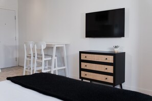 1 Schlafzimmer, Bügeleisen/Bügelbrett, Reisekinderbett, kostenloses WLAN