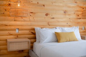 Fer et planche à repasser, lit de bébé portatif, accès au Wi-Fi (inclus)
