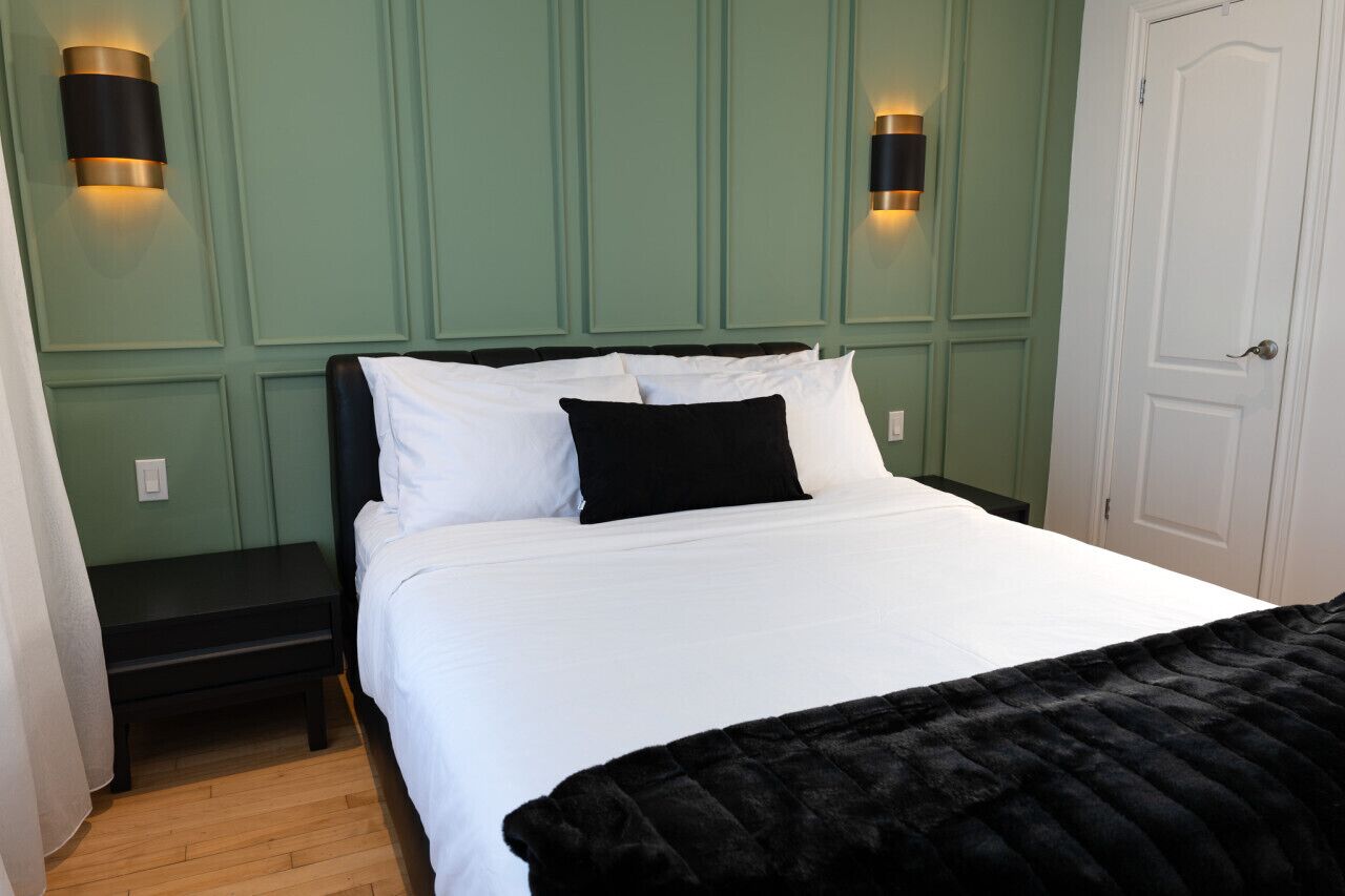 Iron/ironing board, travel cot, free WiFi, bed sheets