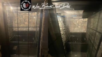 Apartment | 1 bedroom, iron/ironing board, free WiFi, bed sheets