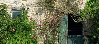 La Ferme De La Joie, Character house,