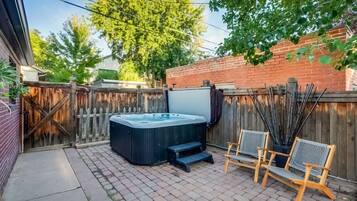 Idromassaggio all'aperto