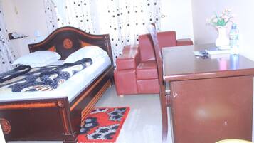 Standard Single Room | Egyptian cotton sheets, premium bedding, free WiFi