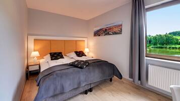 Appartamento, vista montagna | 1 camera, ferro/asse da stiro, Wi-Fi gratuito, con stile personalizzato