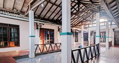 SPOT ON 92983 Hotel Ayu
