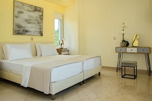 4 chambres, lit parapluie, Wi-Fi, draps fournis