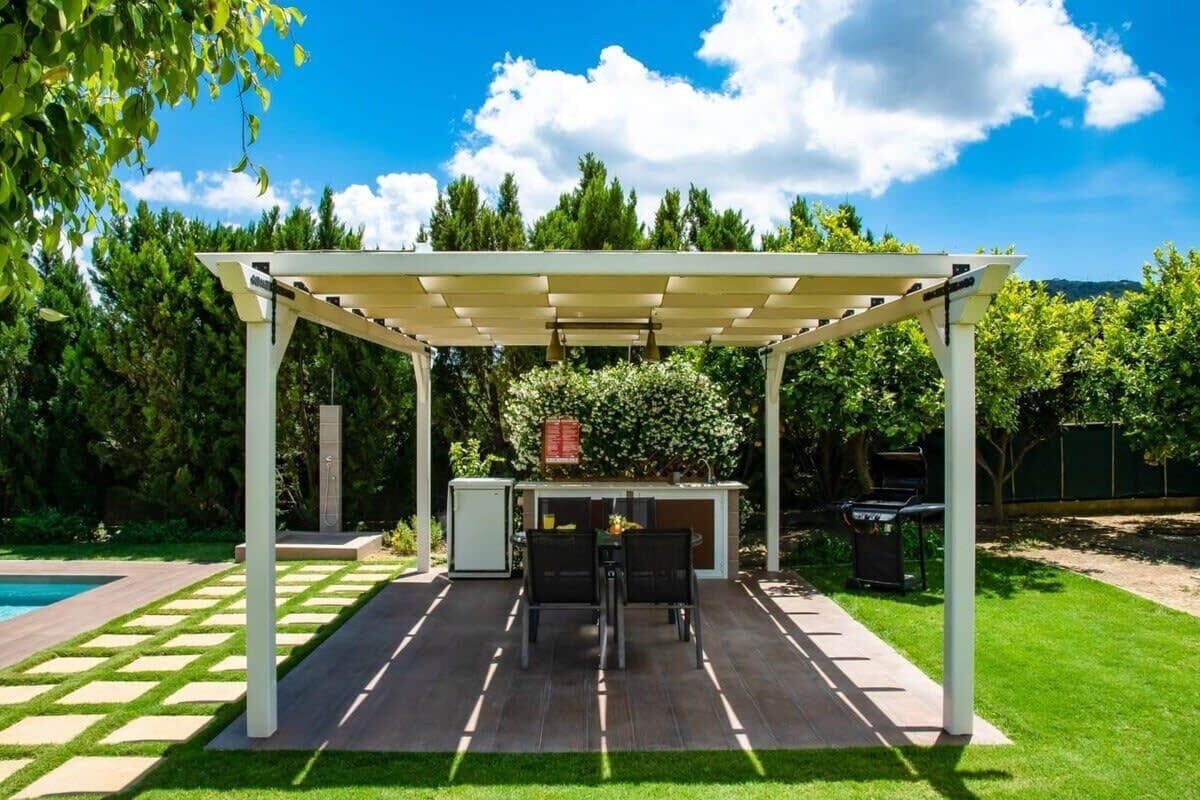 Grill and Dine in Style at Our Convenient BBQ Kiosk