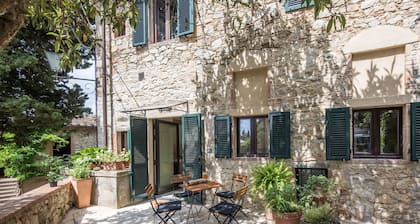 Angenehme Wohnung für 4 Leute mit W-LAN, Klimaanlage und TV, bei Siena