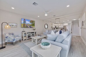 TV - Casa Al Mare 101 – Beachfront Luxury w/ Saltwater Pool, Private Trail, Balconies & Sunset Views (Indian Rocks Beach)