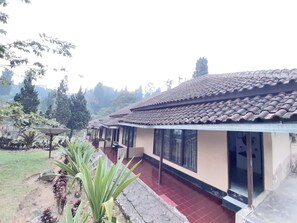 Front of property - OYO 92999 Villa Melati Puncak (Cisarua)