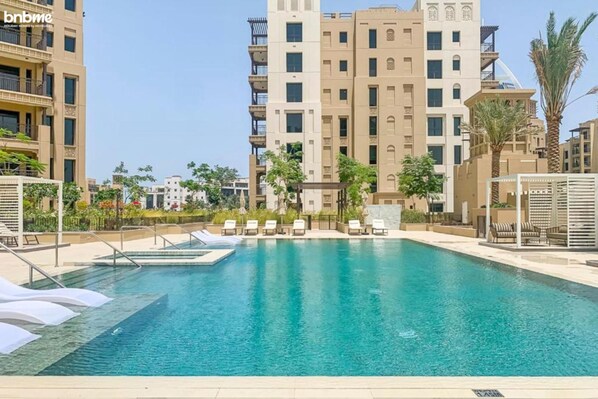 Outdoor pool - bnbme | Rahaal | 1 BDR (Dubai)