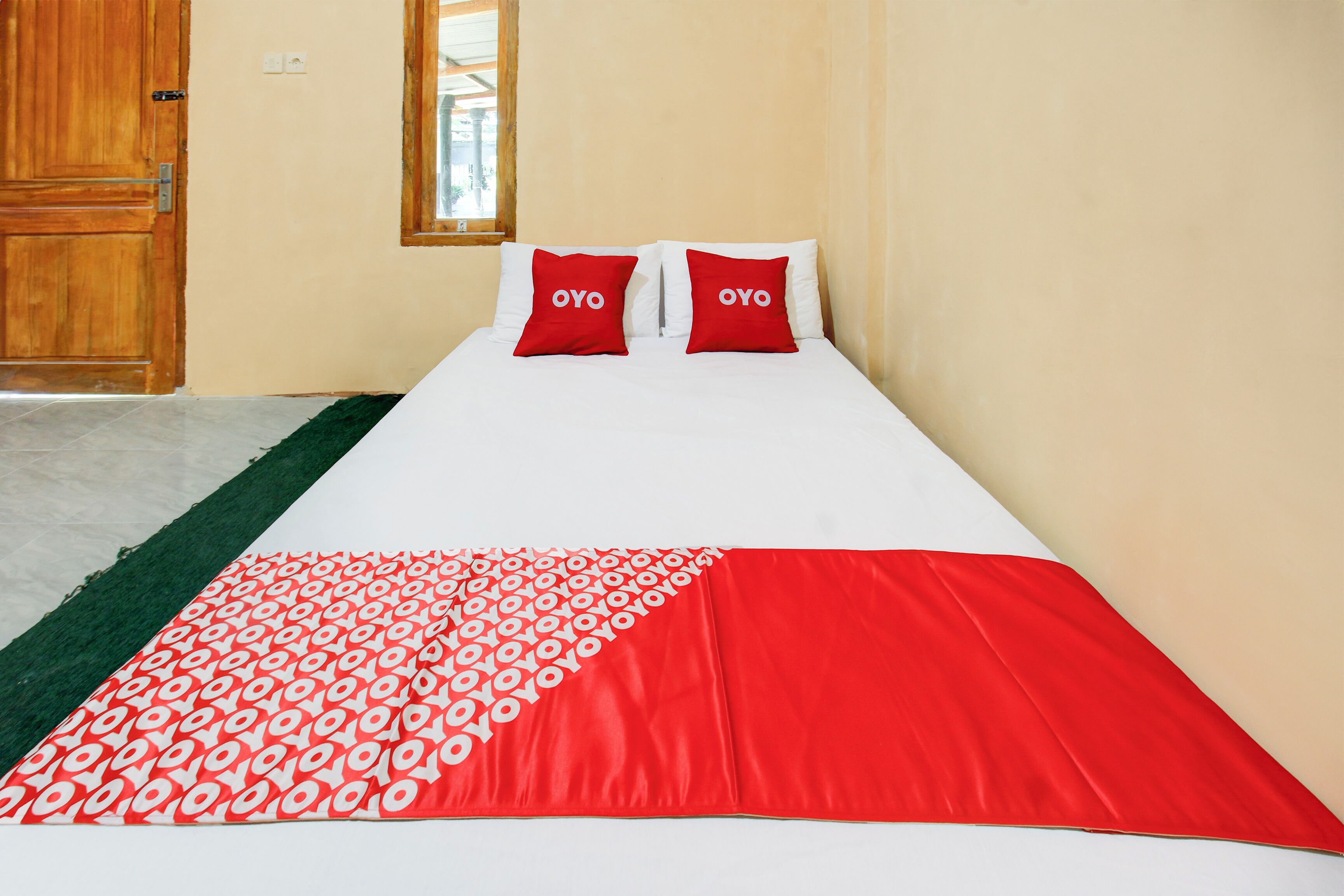 Deluxe Double Room | Desk, laptop workspace, WiFi (free), bed sheets