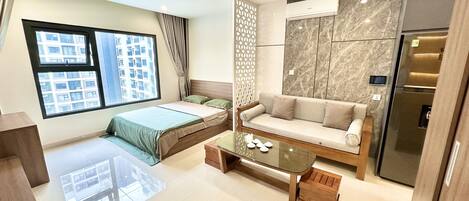 1 chambre, bureau, fer et planche à repasser, Wi-Fi