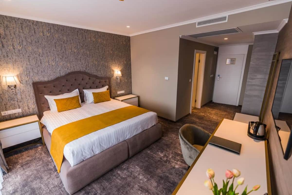 Literie de qualit é supérieure, minibar, coffres-forts dans les chambres
