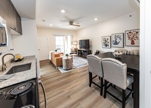 Interior - 1 BD Cozy, Pet Friendly Luxury minutes from Garden of the Gods (Colorado Springs)