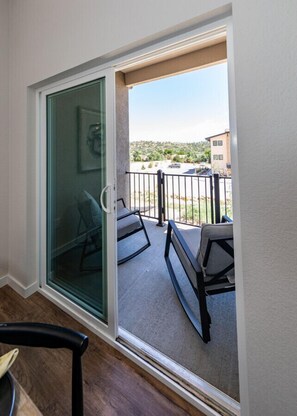 Interior - 3 BD Brand New Luxury Townhome with Fireplace with Mountain Views near hiking (Colorado Springs)