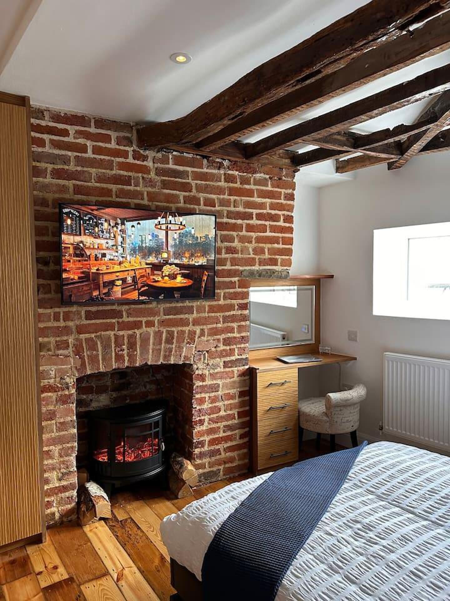 Apartment | 2 bedrooms, iron/ironing board, free WiFi, bed sheets