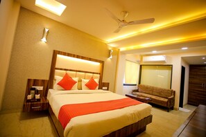 Family Double Room | Soundproofing, free WiFi