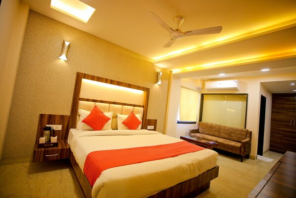 Family Double Room | Soundproofing, free WiFi