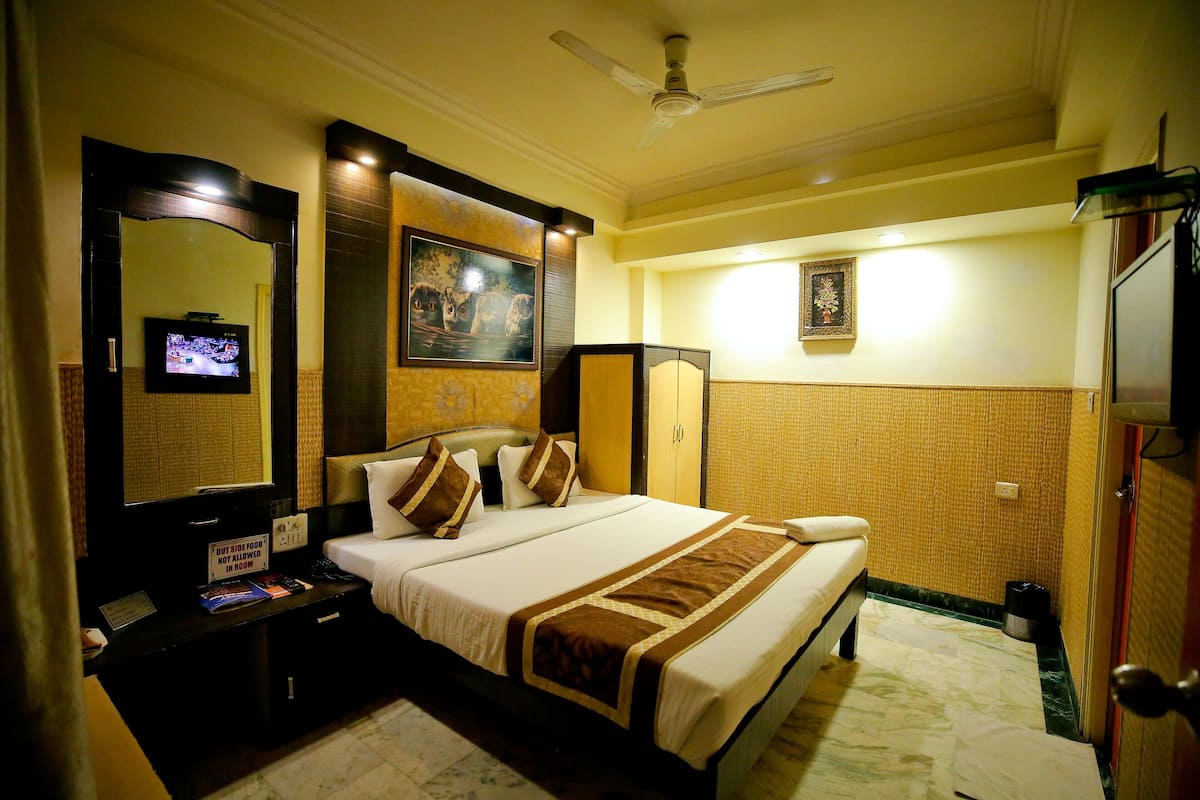 Superior Double Room | Soundproofing, free WiFi