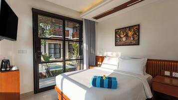 Superior Paripadi Pool Access | In-room safe, desk, free WiFi, bed sheets