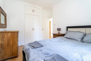 1 bedroom, iron/ironing board, travel cot, free WiFi