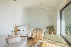 Dundyner, Select Comfort-senge, gratis minibar, pengeskab på værelset
