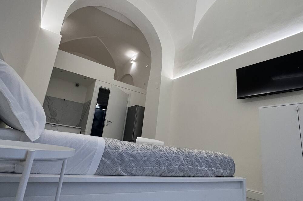 Motta Palace Apartments and Rooms