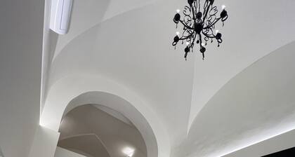 Motta Palace Apartments and Rooms