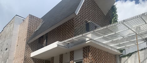 Façade de l’hébergement