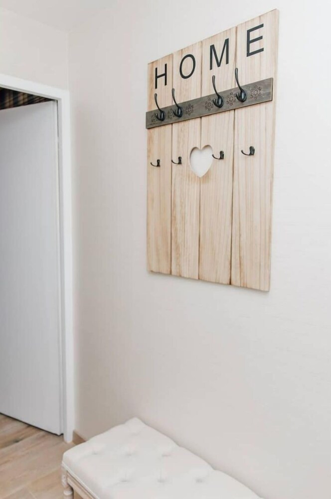 Magnifique Studio Design Rénové Lyon Vrbo