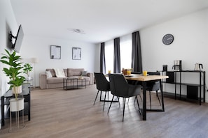 43-inch flat-screen TV with cable channels, heated floors - Schöne Apartments in Lengerich (Lengerich)