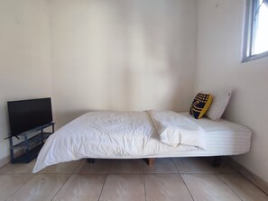 Chambre Simple | Bureau, espace de travail pour ordinateur portable
