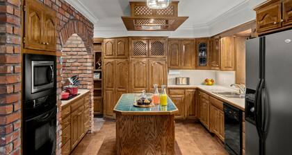 Bentonville Underground with Hidden Speak Easy