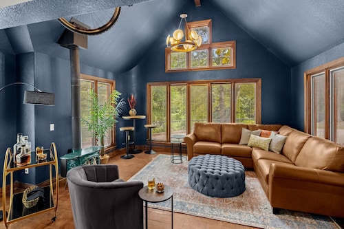 Bentonville Underground with Hidden Speak Easy