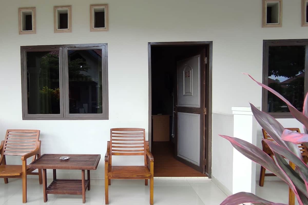 Standard Twin Room | Free WiFi, bed sheets