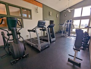 Fitness facility - Slopeside condo - walk to the lift (Dover)